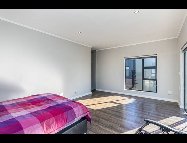 3 BEDROOM FREEHOLD FOR SALE IN SAGEWOOD